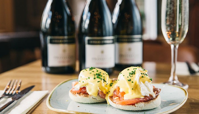 We Tried 7 Bottomless Brunches in London (Here's What We Think)