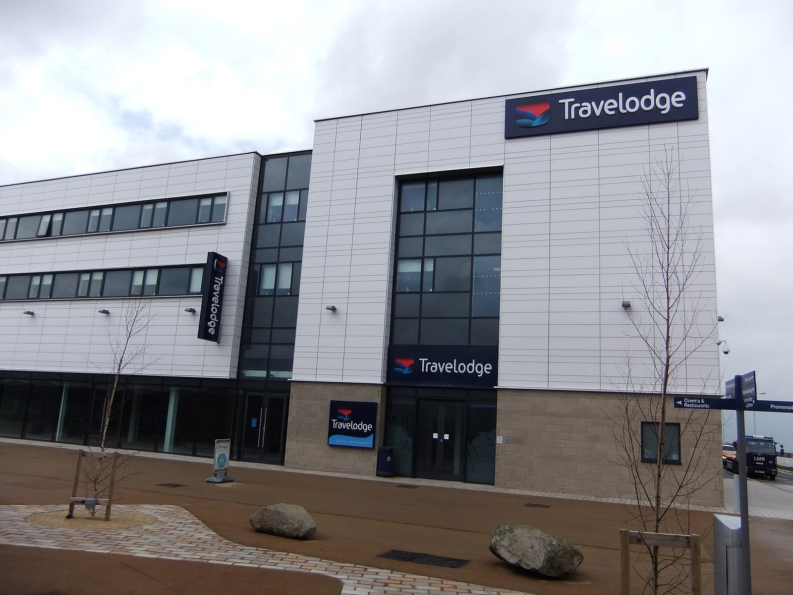 Travelodge Luggage Storage: A 2024 Guide