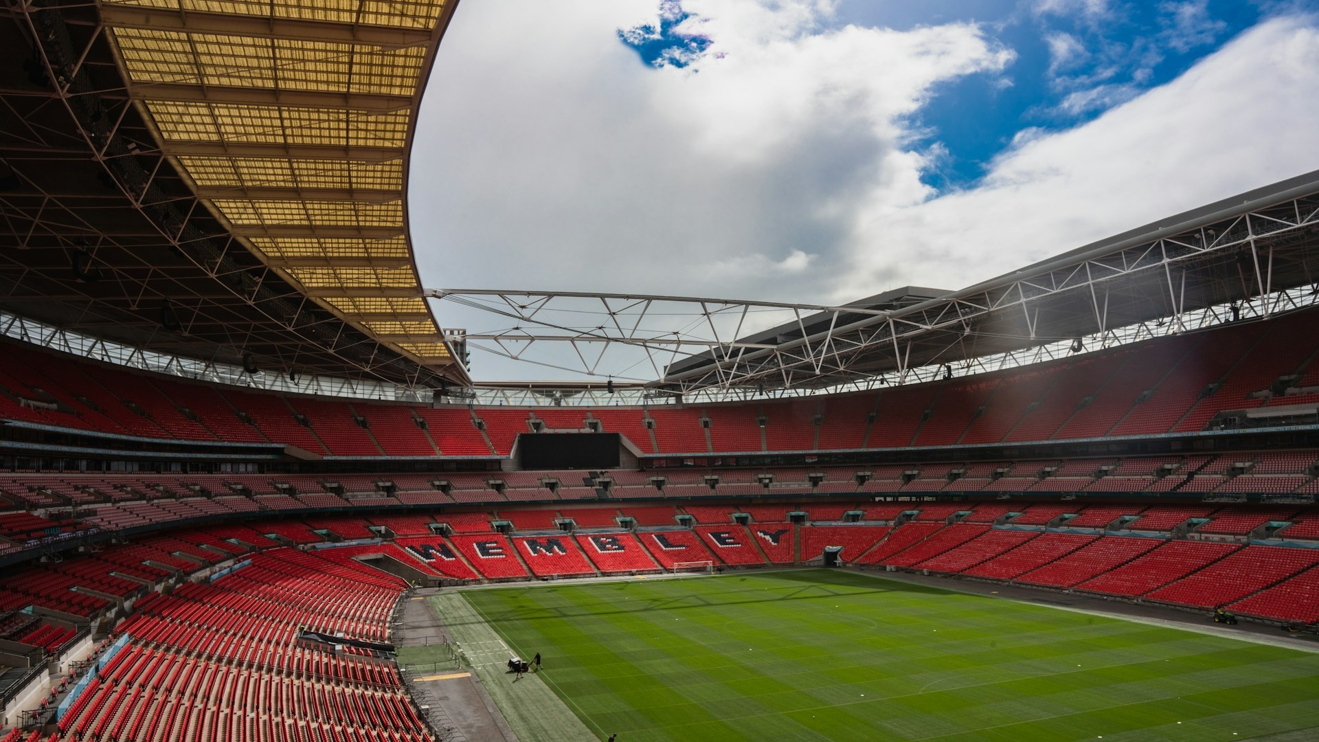 The Wembley Guide: Luggage Storage, Bag Policy, and Everything Else