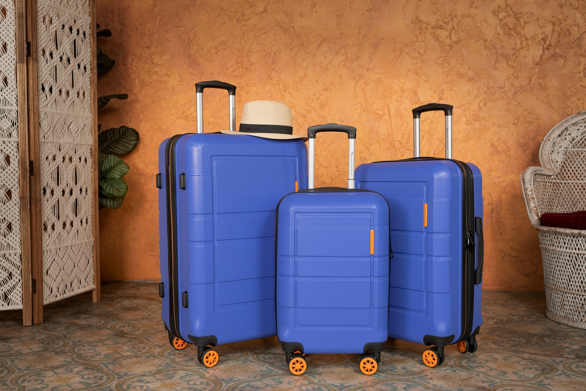 Stasher vs LuggageHero for Luggage Storage